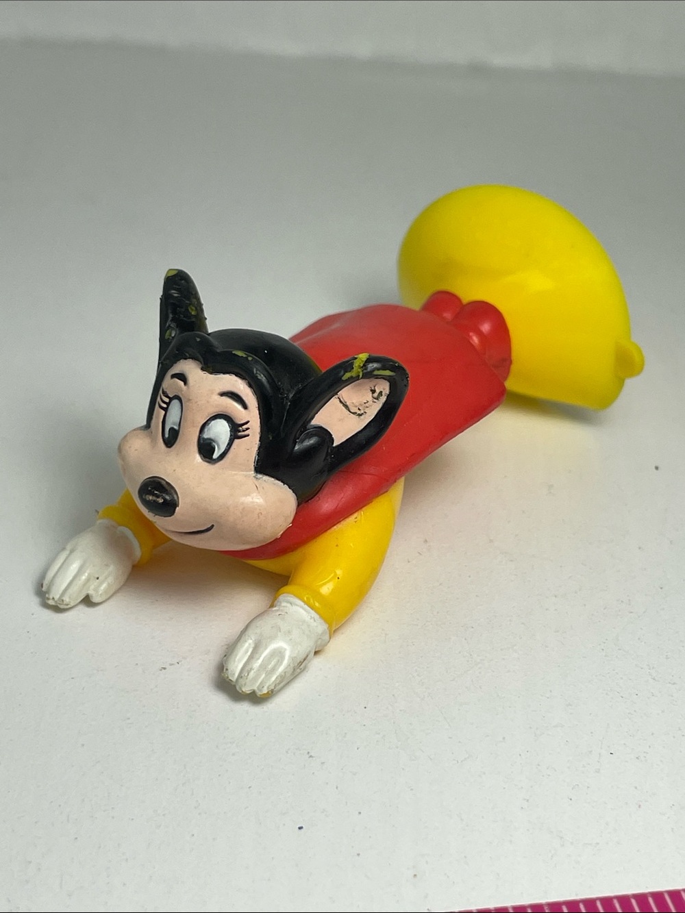 Vintage 1989 Viacom Flying Mighty Mouse Suction Cup Toy 3" Figure